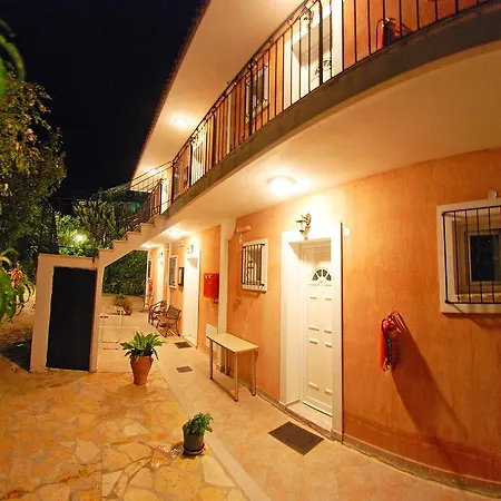 Emilia Trapezaki (Kefalonia)