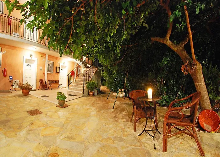 Emilia * Trapezaki (Kefalonia)